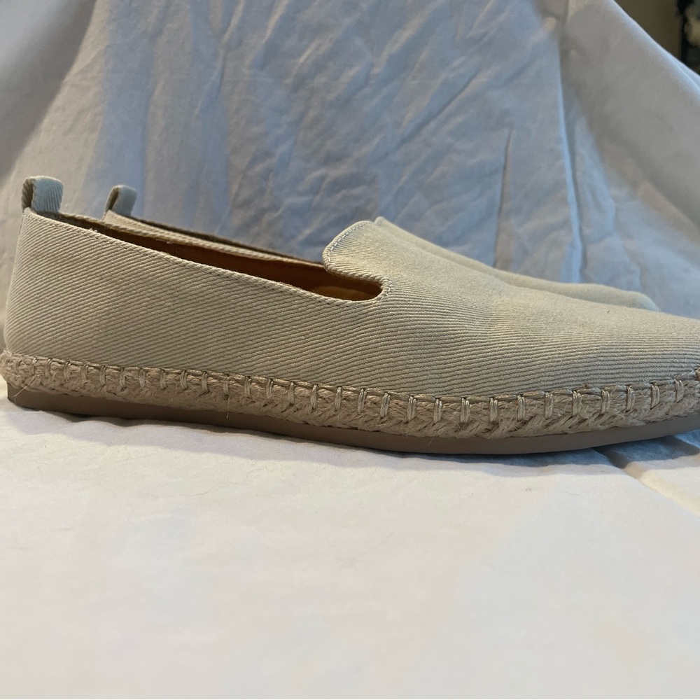 Women’s cream Slip-On Espadrilles flats by Universal Thread - Picture 4 of 10